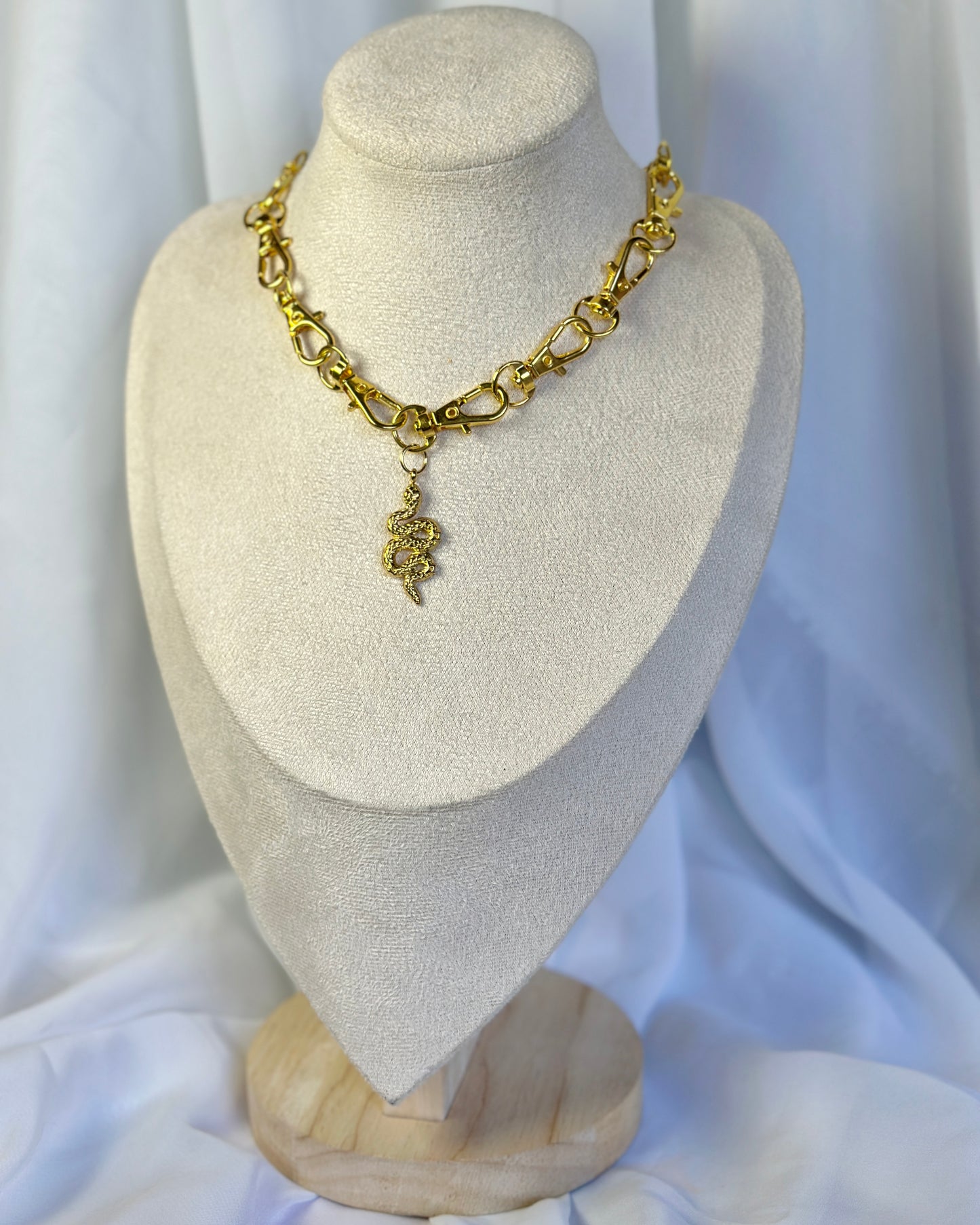 Gold Gothic Metal Clasp Choker Necklace - Snake