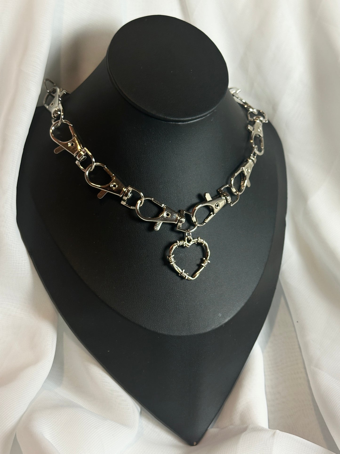 Silver Gothic Metal Clasp Choker Necklace - Barbwire Heart