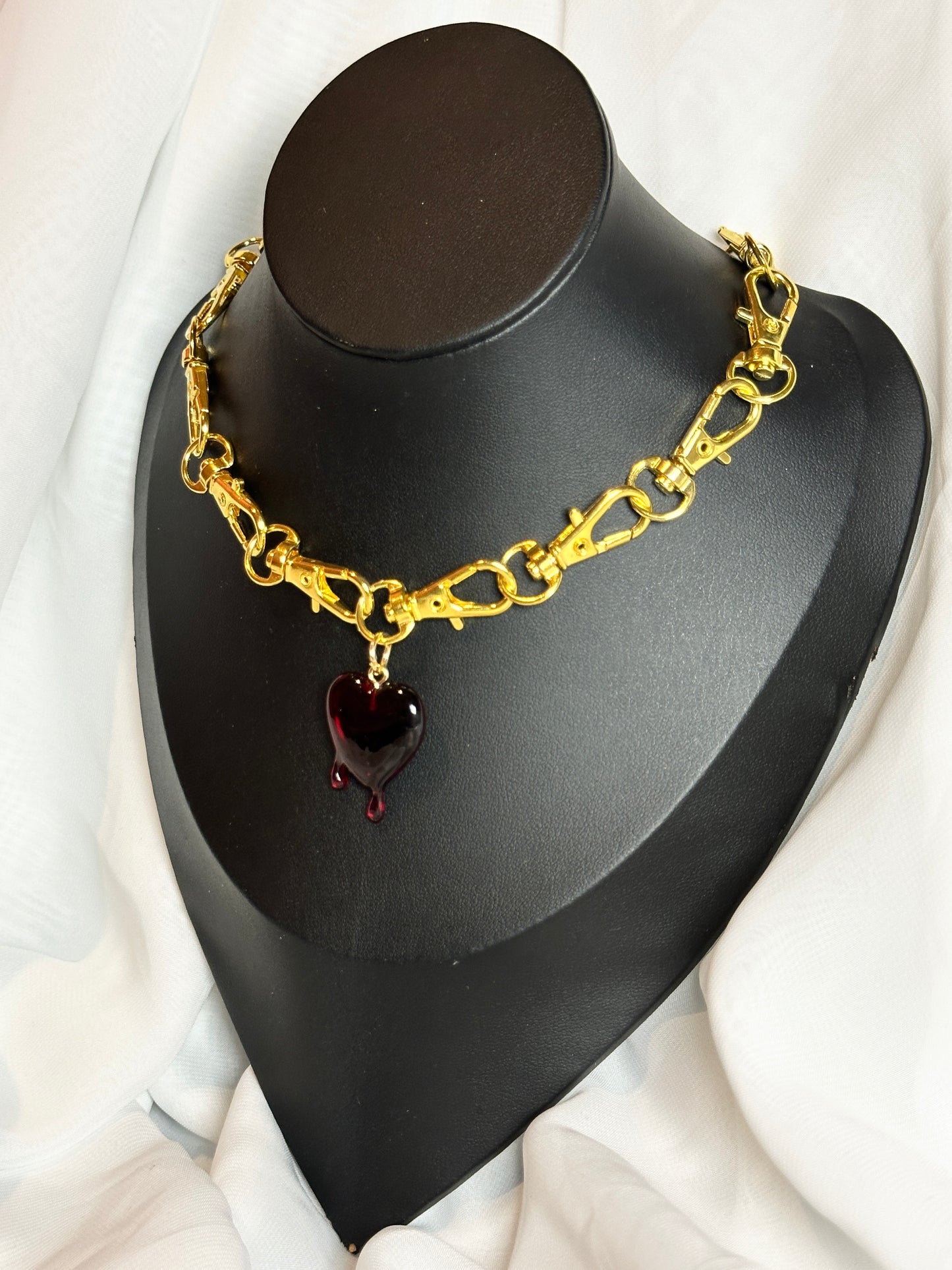 Gold Gothic Metal Clasp Choker Necklace - Bleeding Heart